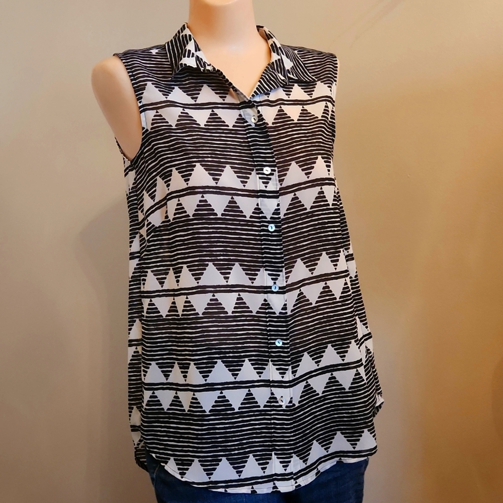 H&M Aztec Print Sleeveless Blouse Size 4